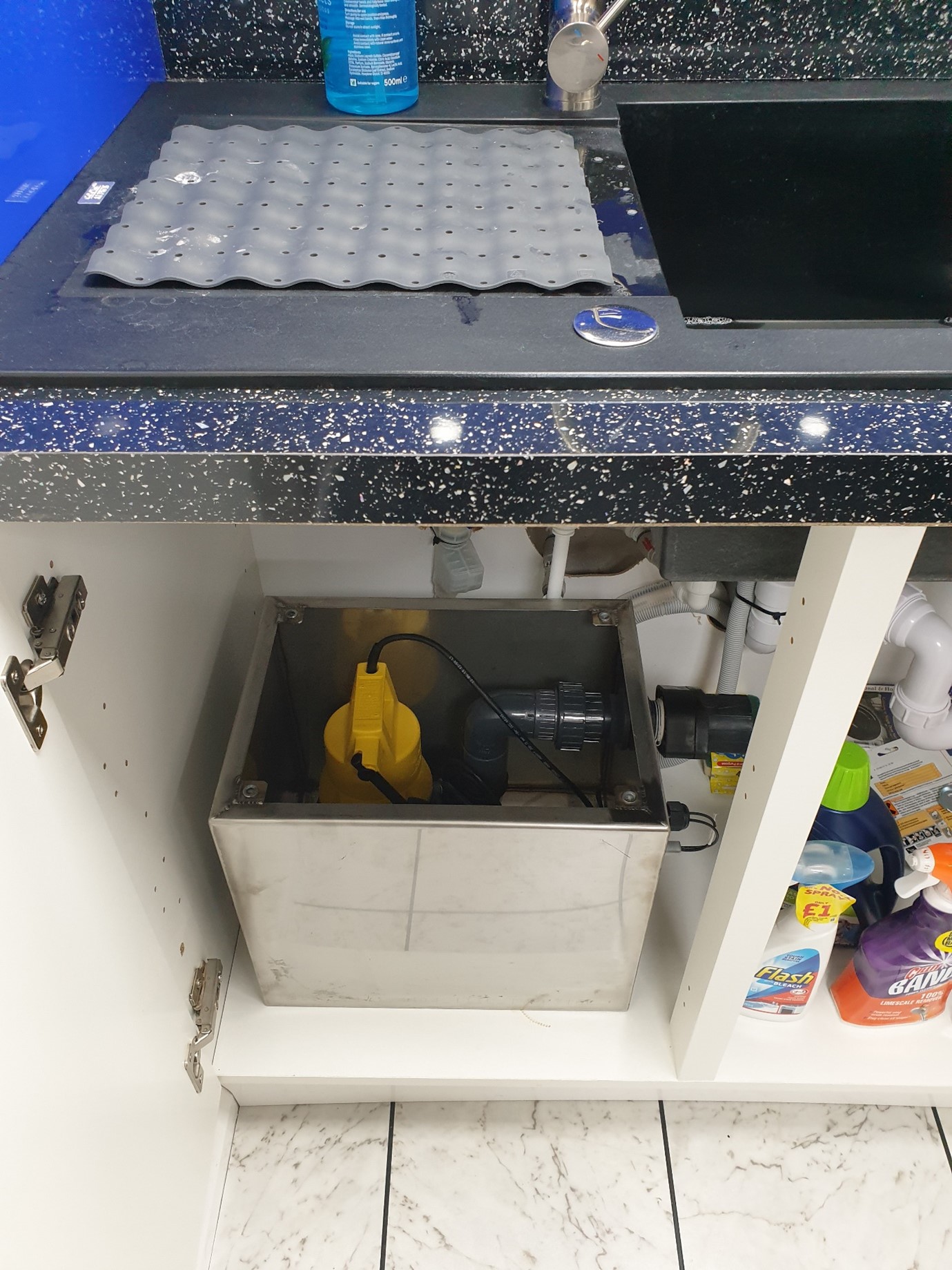 kitchen-pump-1