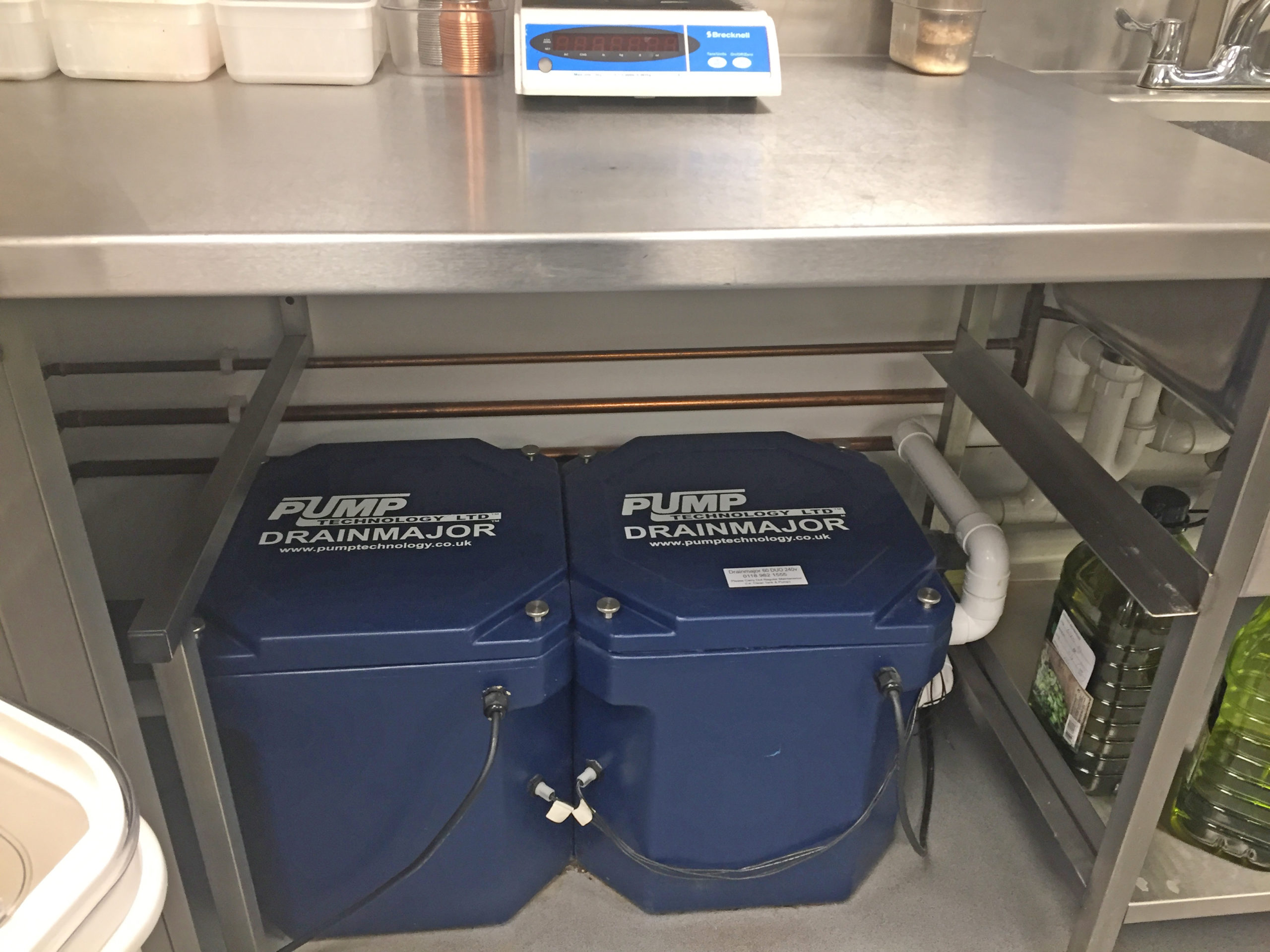 DrainMajor Duo under Worktop